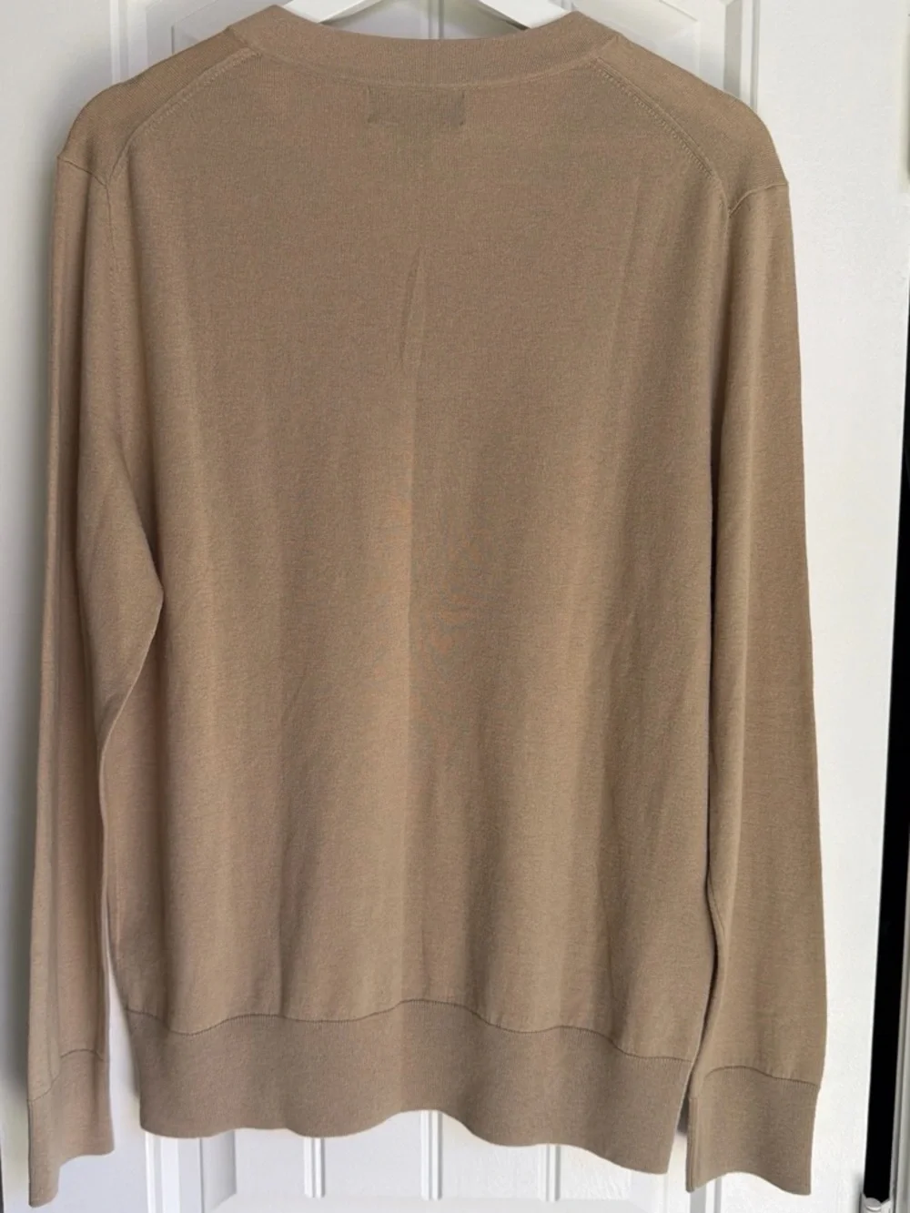Banana Republic Men's V-Neck Sweater in Tan